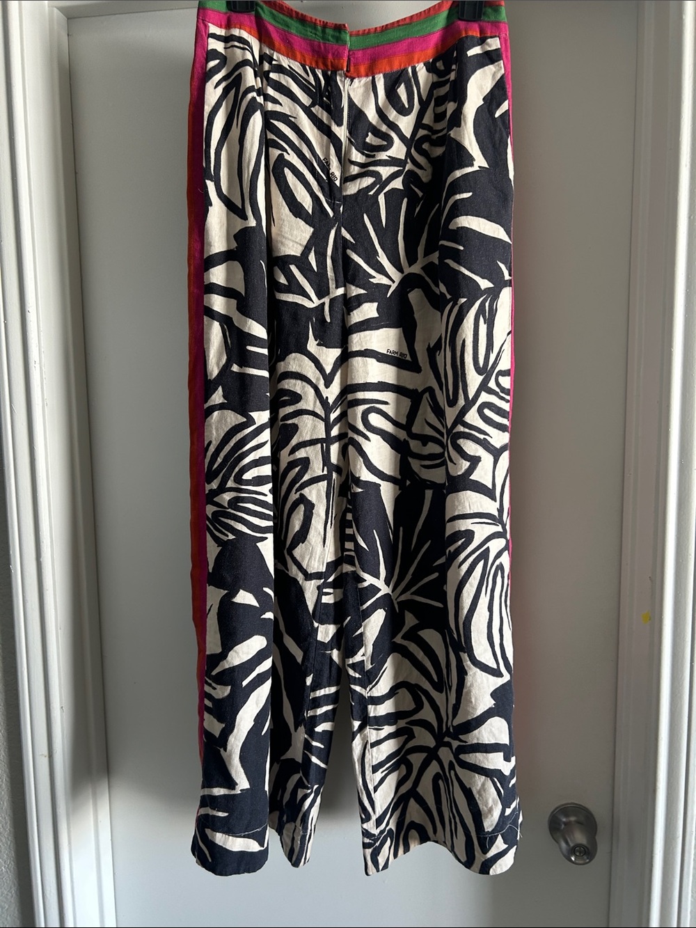 FARM Rio Black & Cream Wide Leg Tropical Print Pants with Striped Waistband - Picture 4 of 5